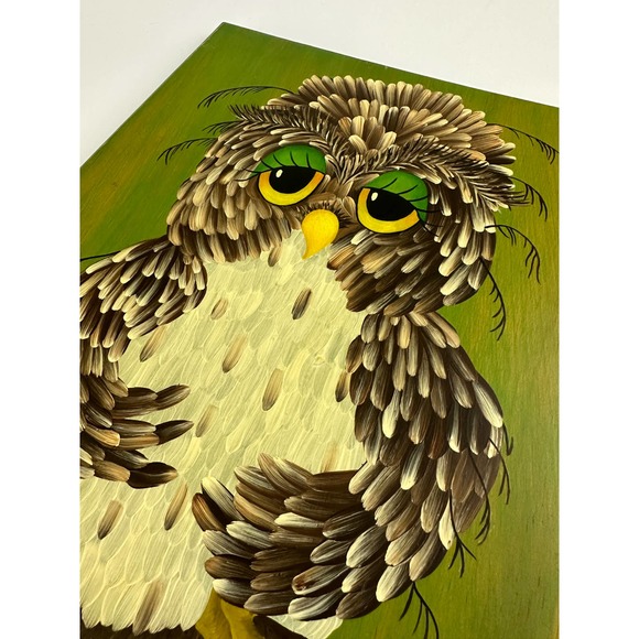 Vintage Owl Painting On Wood Green Background Sleepy Eyes Brown Feathers Signed - Picture 4 of 10